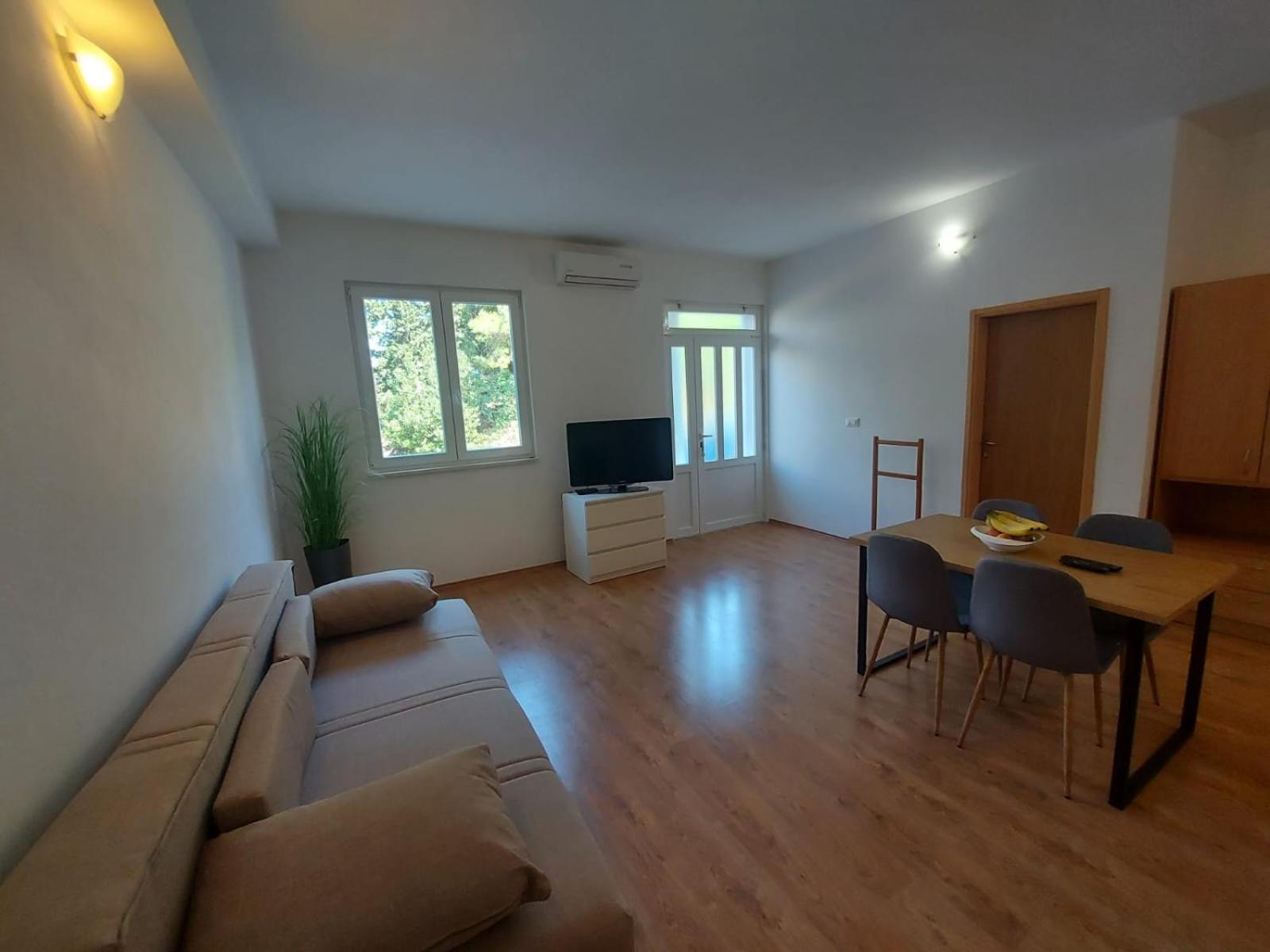 Apartmani Neva Макарска Экстерьер фото