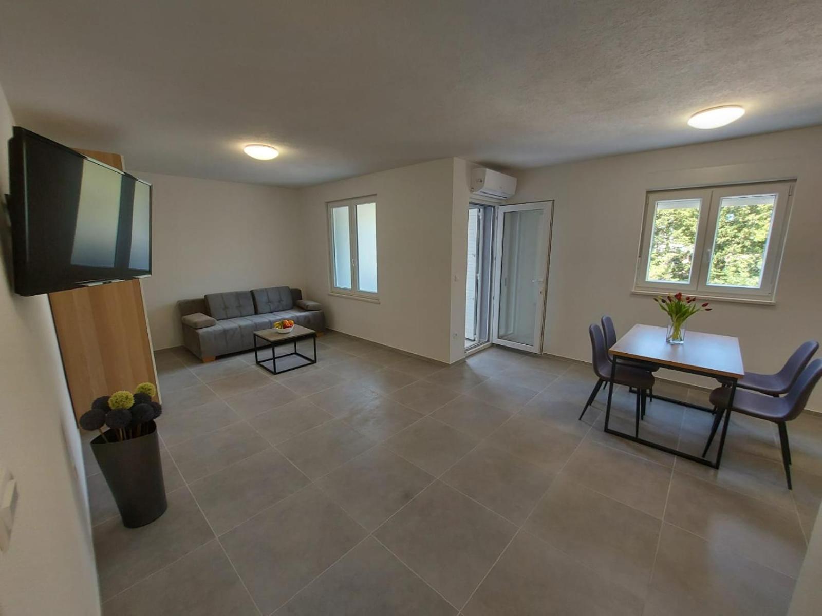 Apartmani Neva Макарска Экстерьер фото