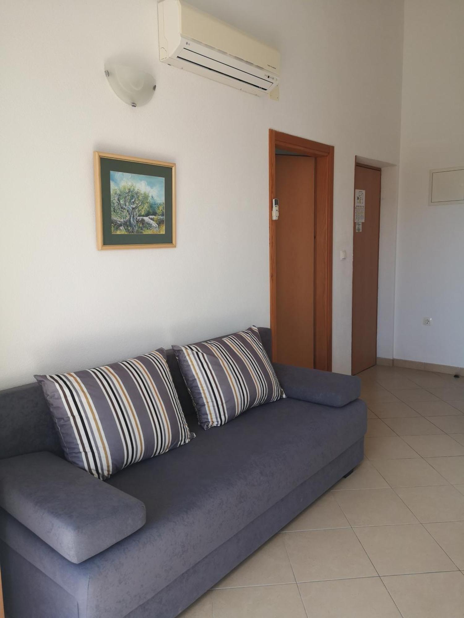 Apartmani Neva Макарска Экстерьер фото