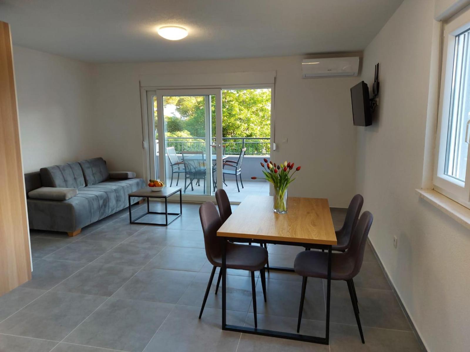 Apartmani Neva Макарска Экстерьер фото