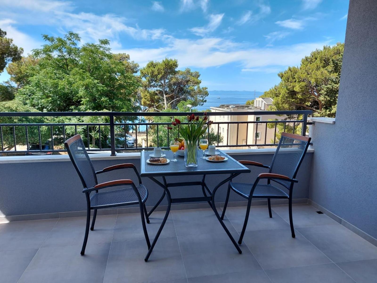 Apartmani Neva Макарска Экстерьер фото
